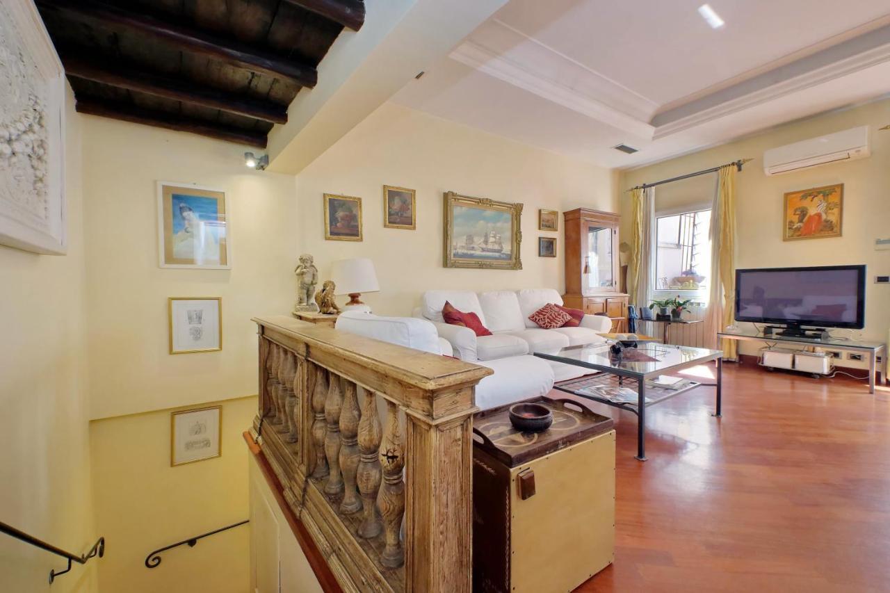 רומא 4Bnb - Luxury Trevi Apartment W Terrace מראה חיצוני תמונה