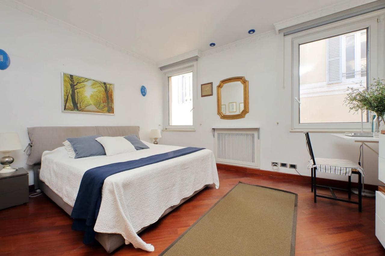 רומא 4Bnb - Luxury Trevi Apartment W Terrace מראה חיצוני תמונה