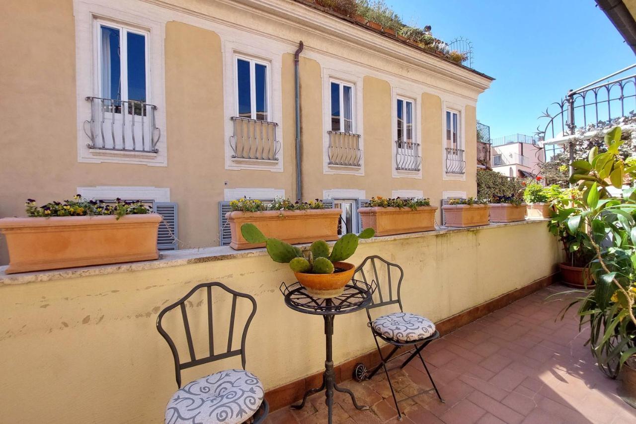 רומא 4Bnb - Luxury Trevi Apartment W Terrace מראה חיצוני תמונה